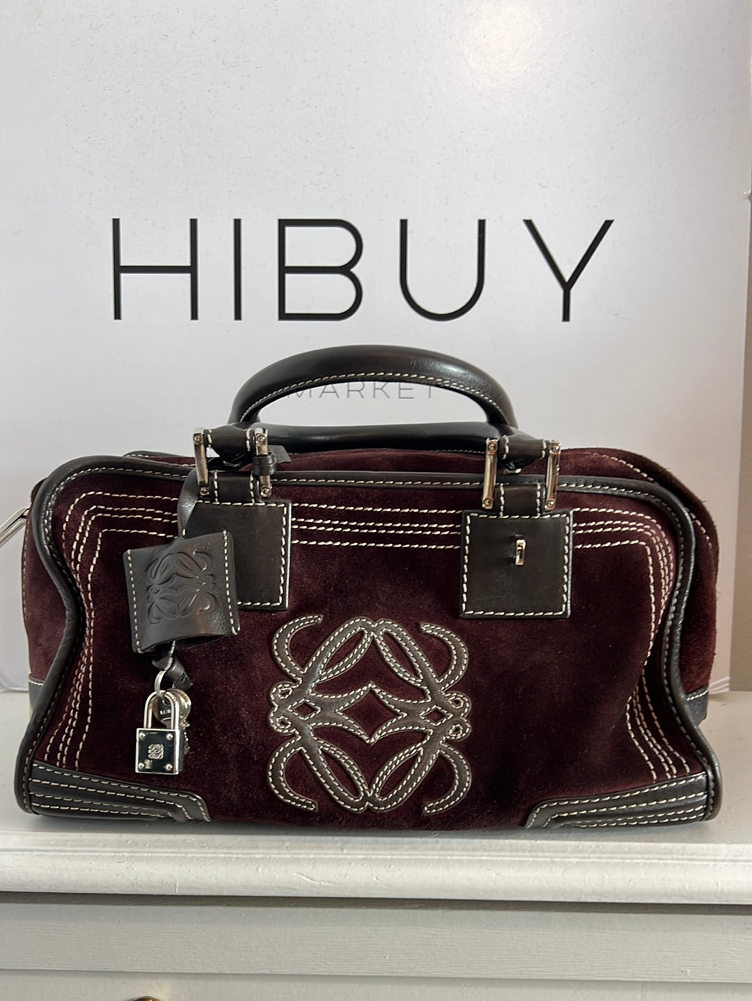 LOEWE. Bolso amazona burdeos