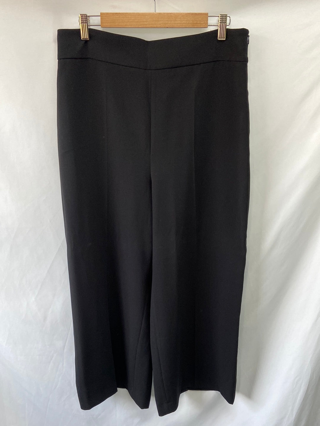 ZARA.Culottes pinza negros T.XL
