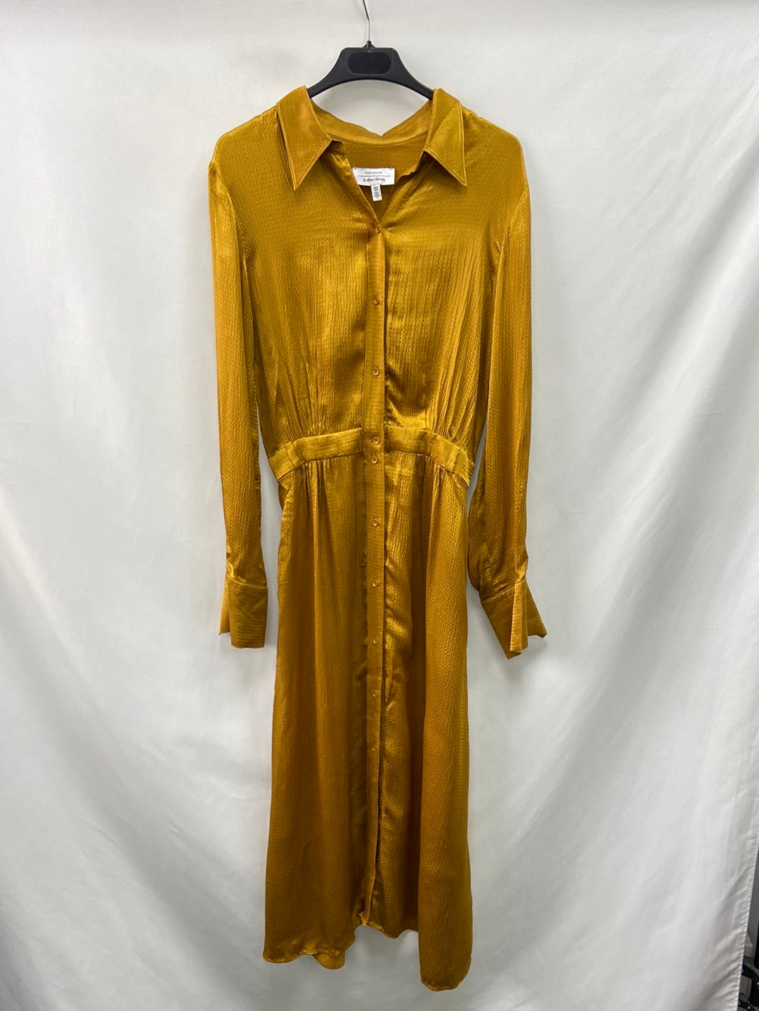 &OTHER STORIES.Vestido amarillo satinado T.38