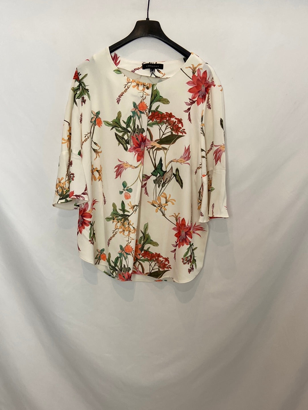 CORTEFIEL. Blusa beige estampado flores T. XXL