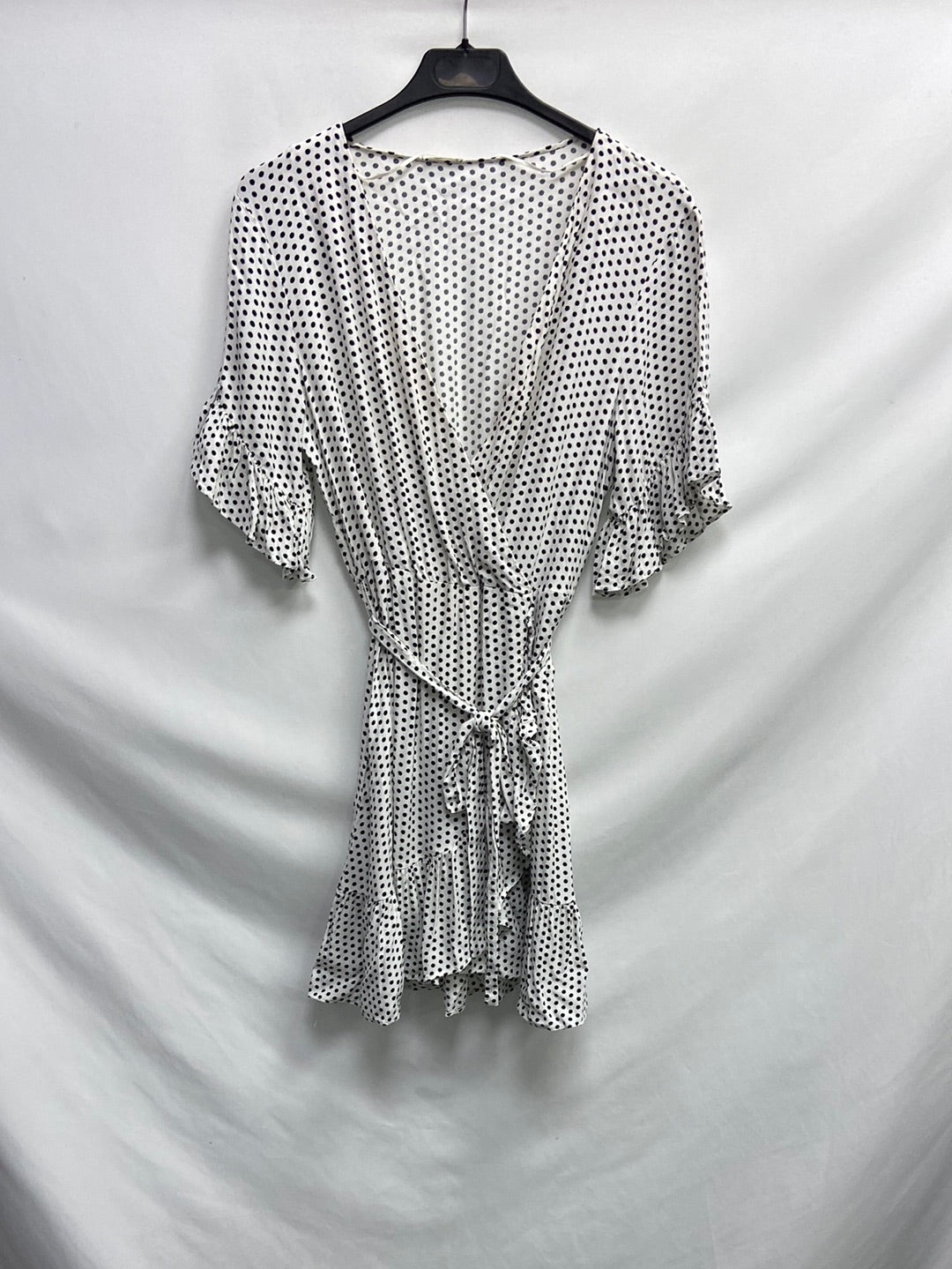 OYSHO. Vestido blanco lunares T.s
