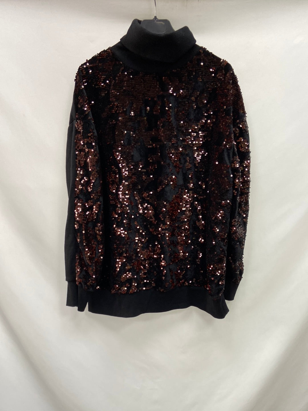 ZARA.Jersey negro lentejuelas T.M