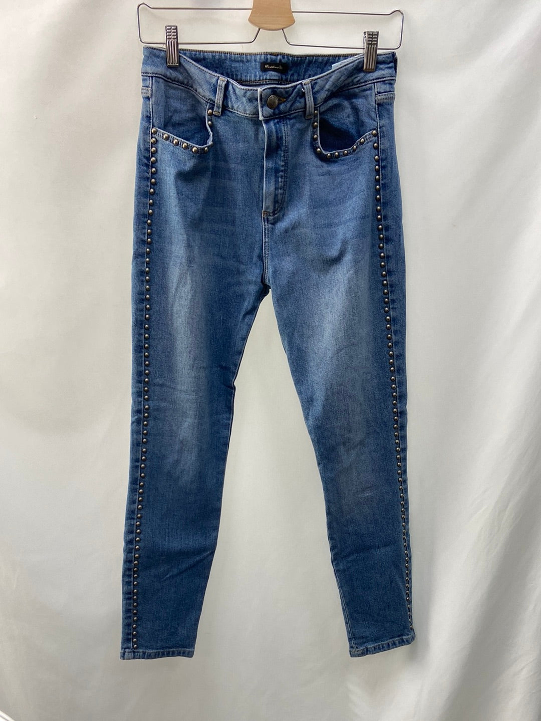 MASSIMO DUTTI.Vaqueros tachuelas T.38