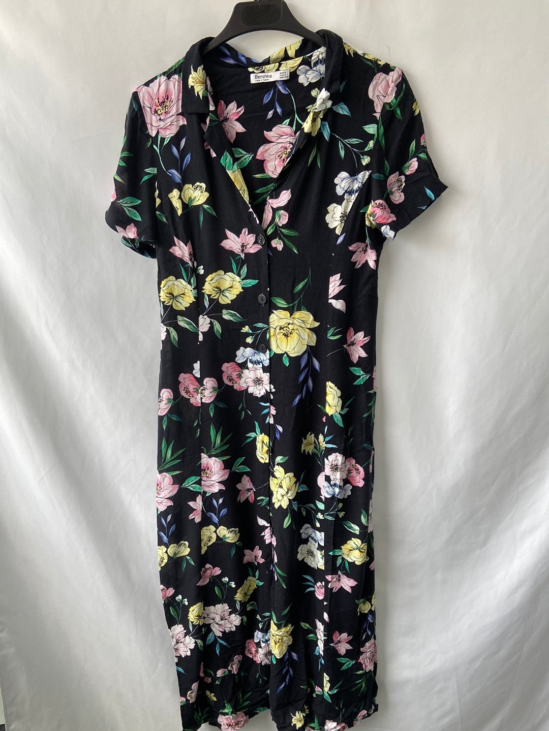 BERSHKA.Vestido largo camisero T.S