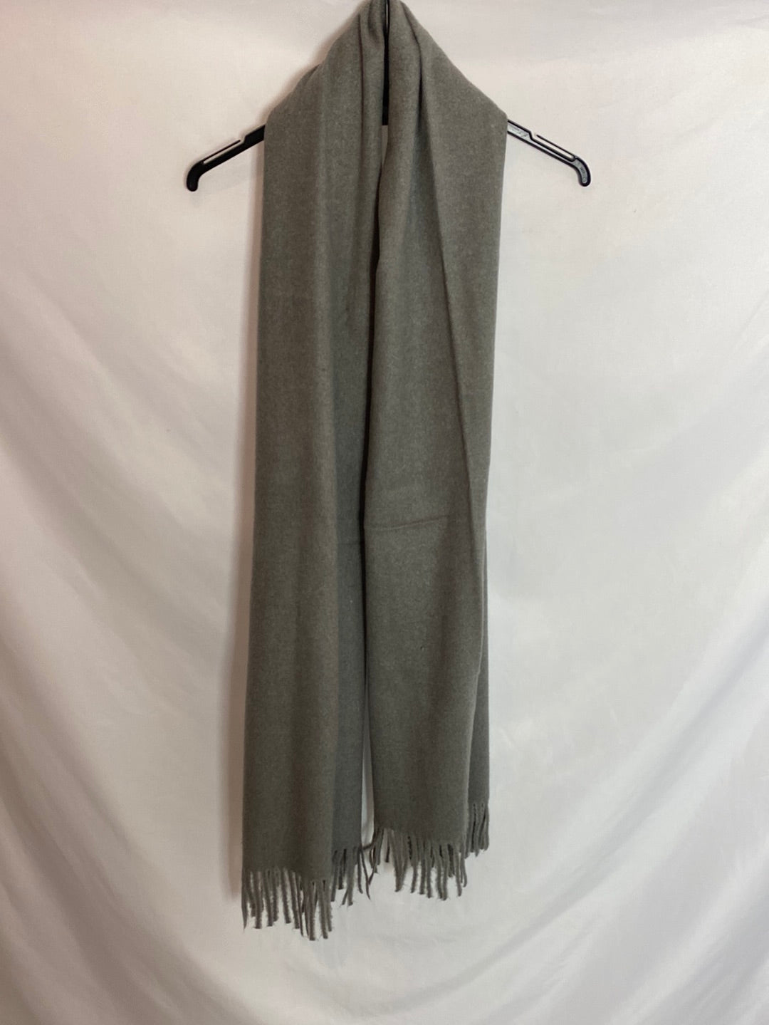 OTRAS. Fular gris flecos. TU