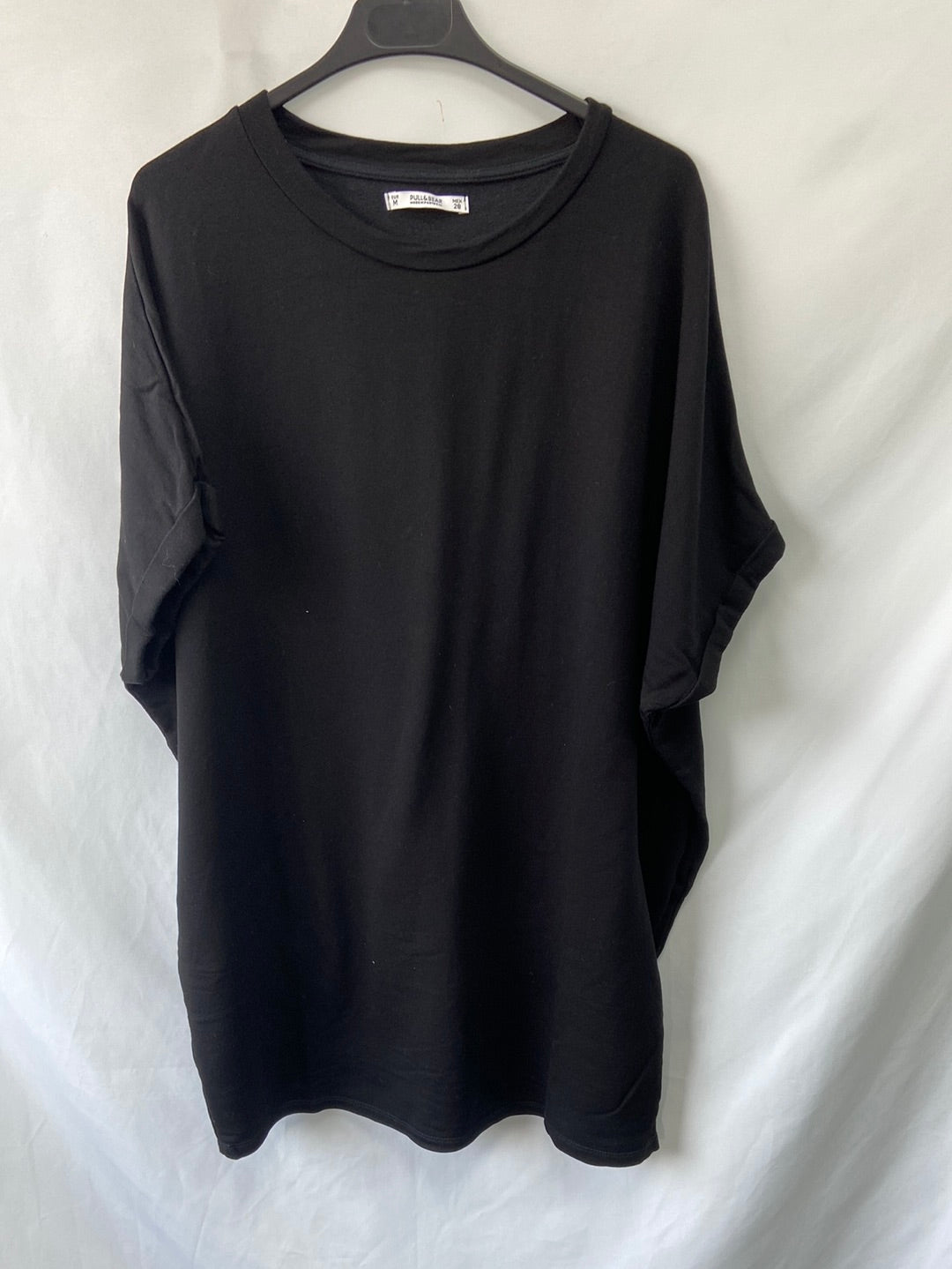PULL&BEAR.Vestido negro estilo camiseta T.M