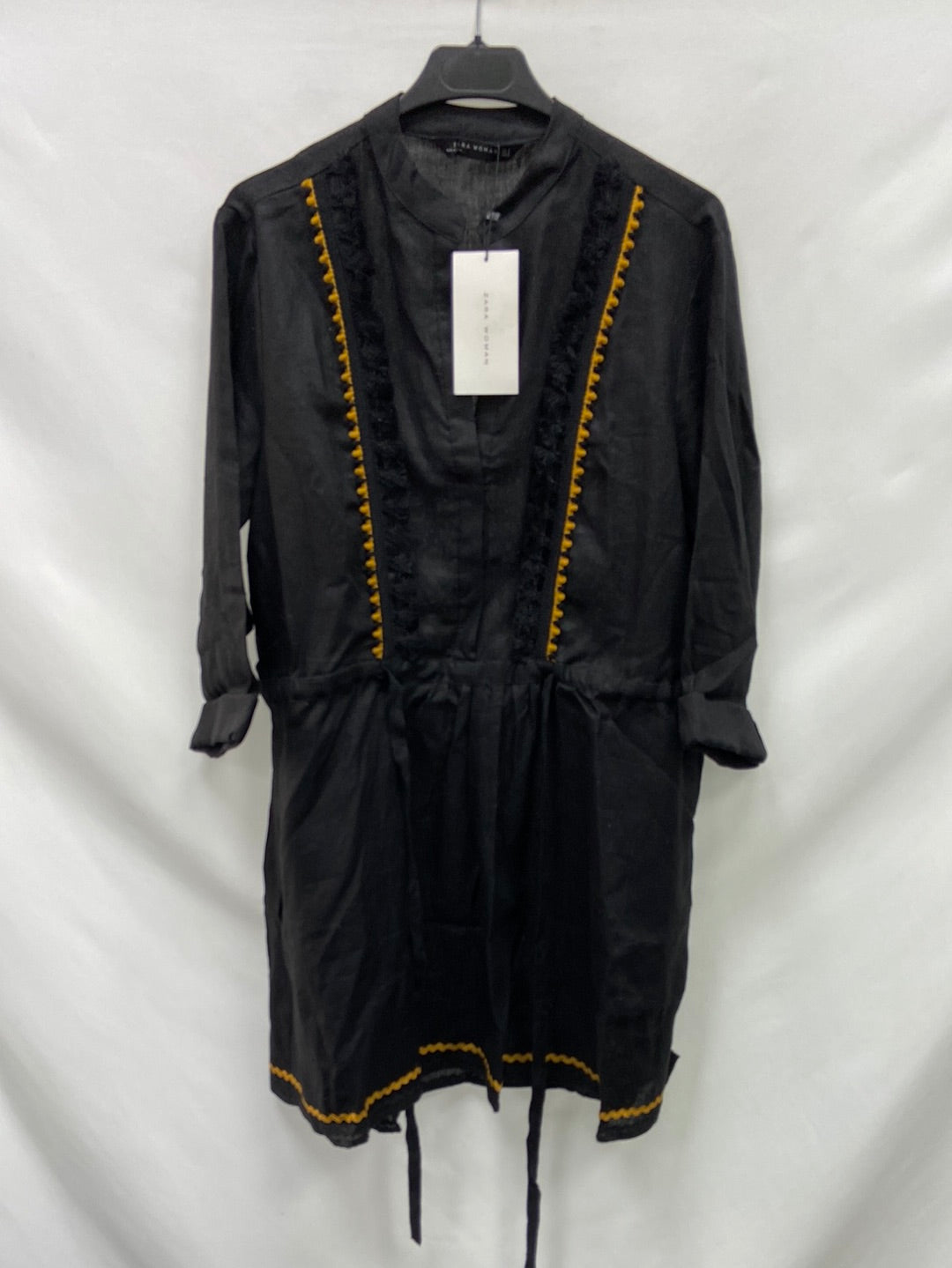 ZARA.Vestido negro Lino T.S