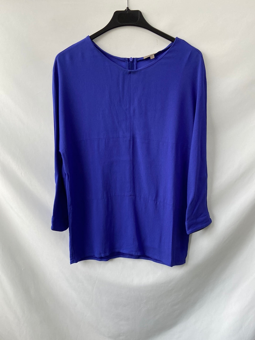 UTERQÜE.Blusa azul costuras T.xs