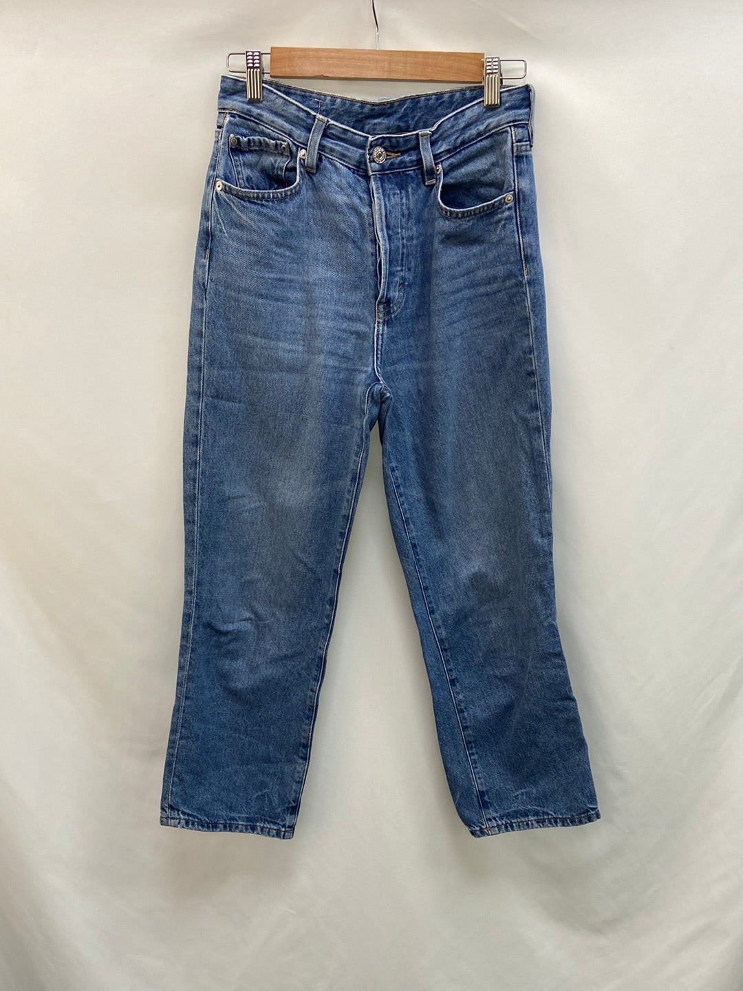 H&M. pantalón denim recto T.36