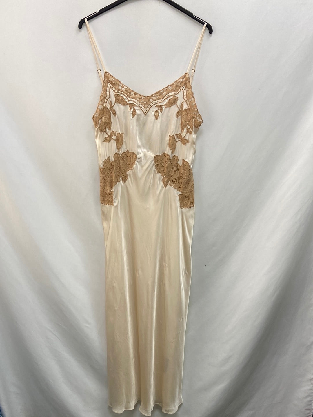 ZARA.Vestido midi lencero encaje T.S