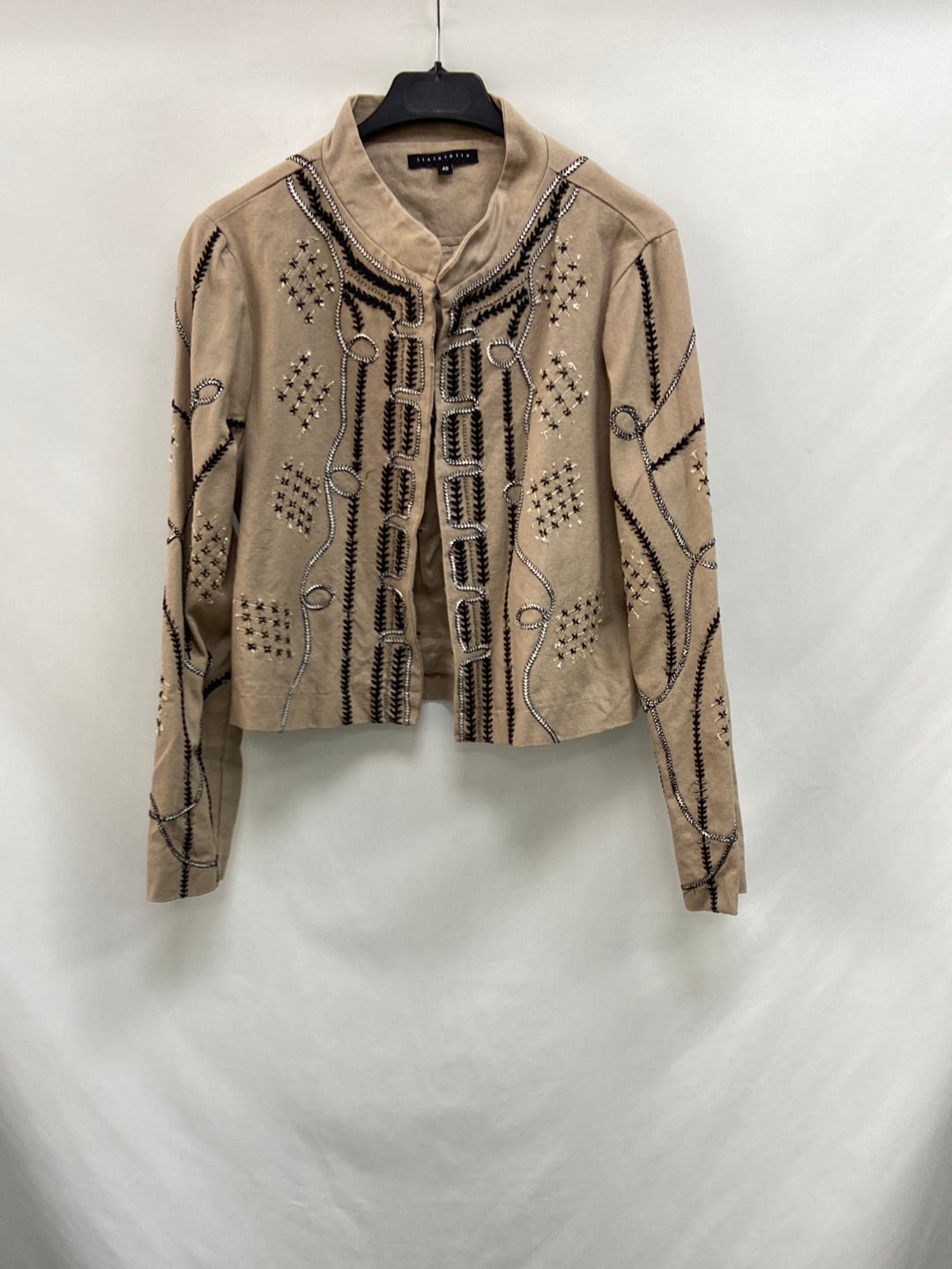 TINTORETTO.Chaqueta beige bordada T.40 (S)