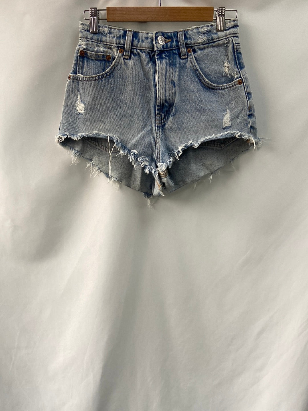 ZARA.Shorts denim T.36