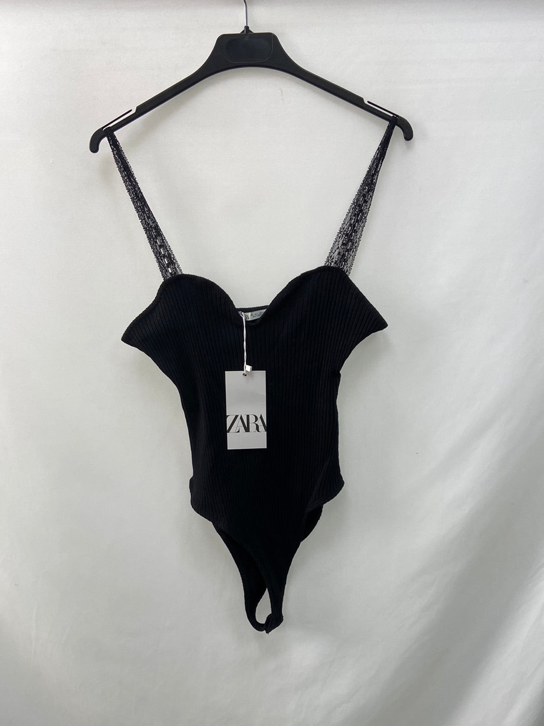 ZARA.Body negro canalé T.L