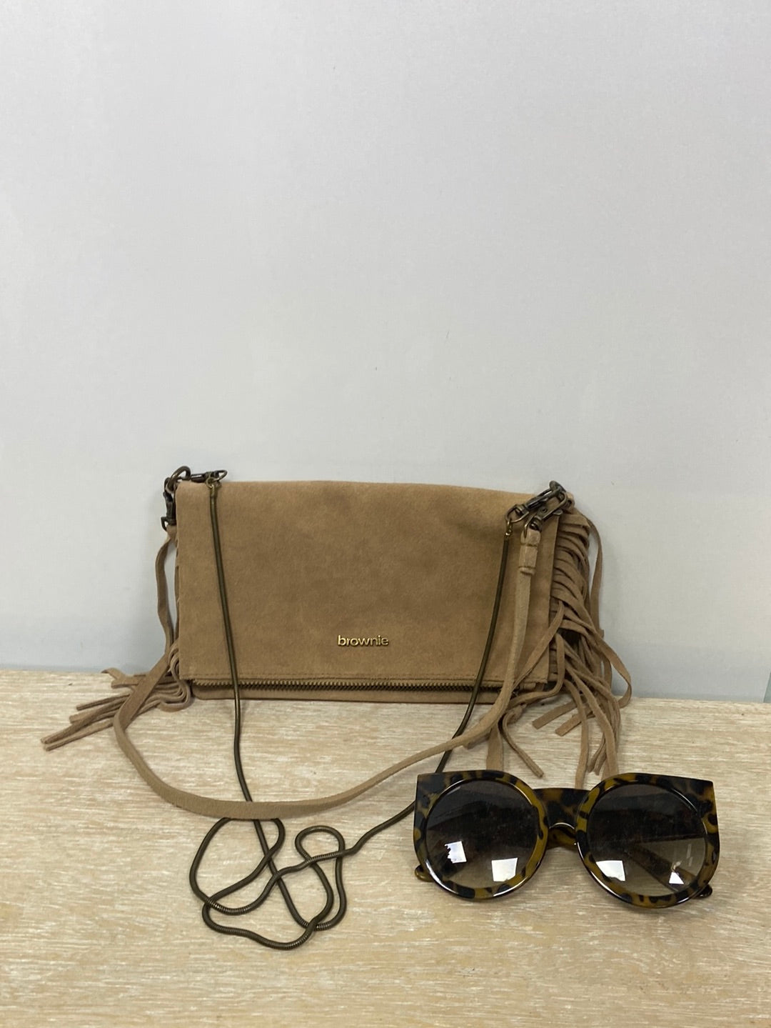 BROWNIE.Bolso piel camel flecos
