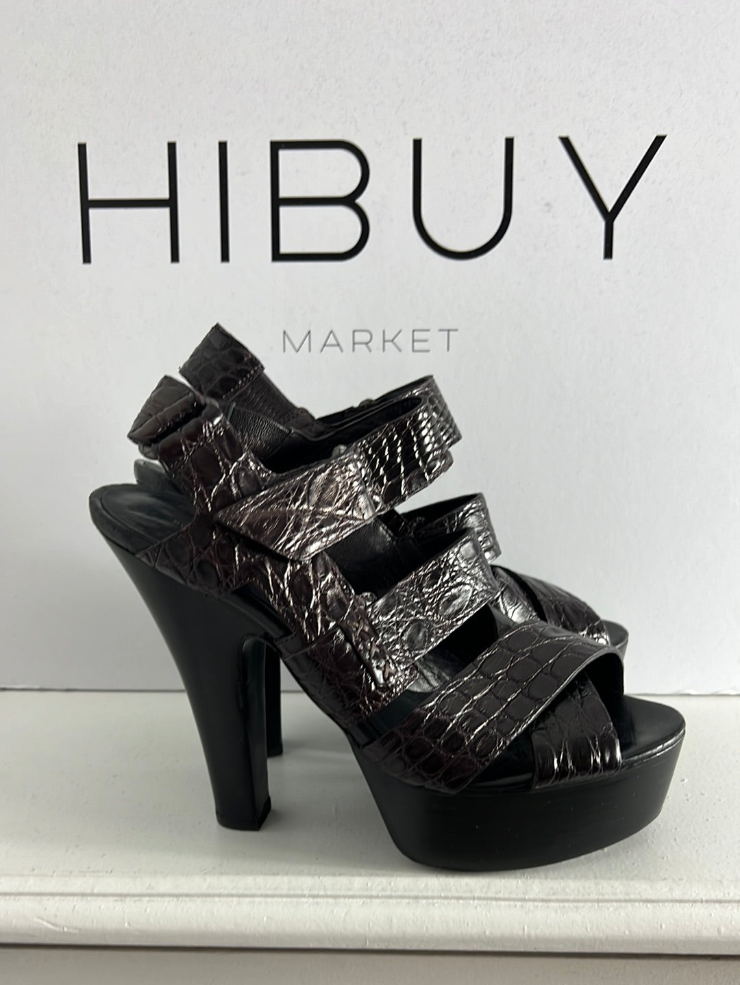 BOTTEGA VENETA. Sandalias marrones plataforma. T 37