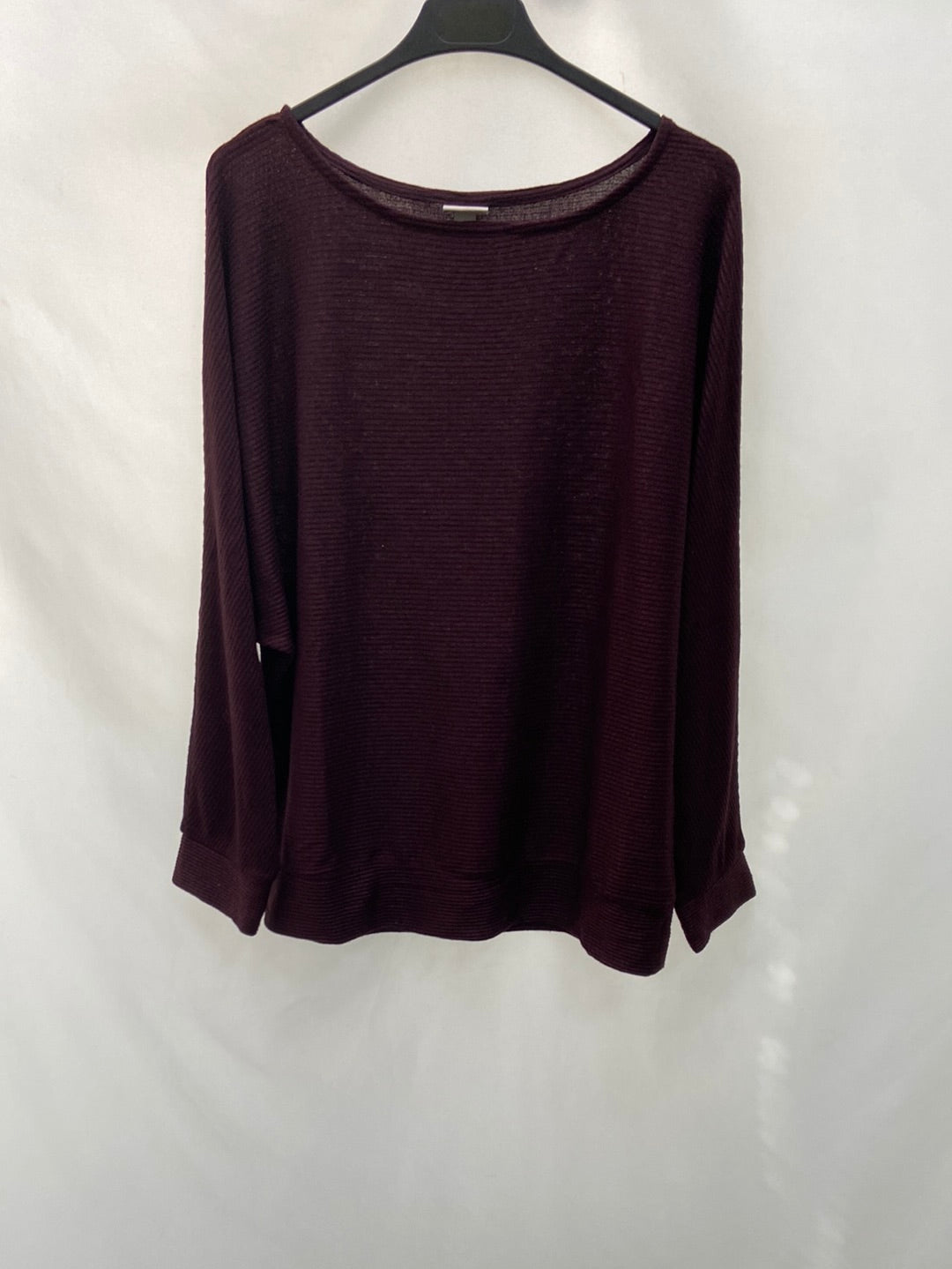 A NEW DAY.Jersey punto burdeos T.M