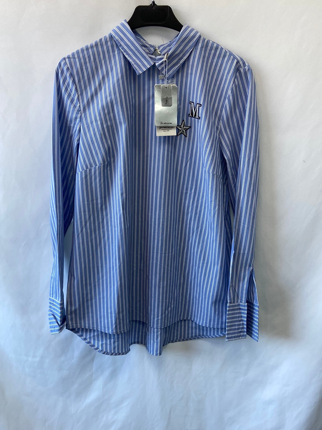 STRADIVARIUS.Camisa cerrada rayas T.M