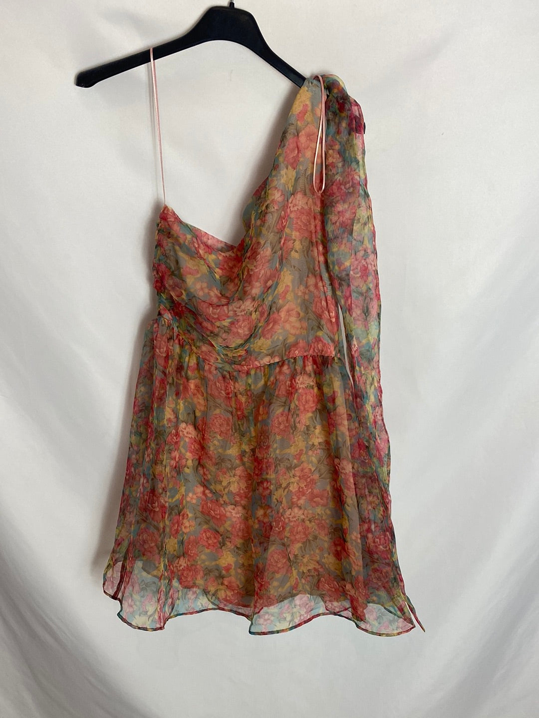 ZARA.Vestido corto asimétrico de tul T.s