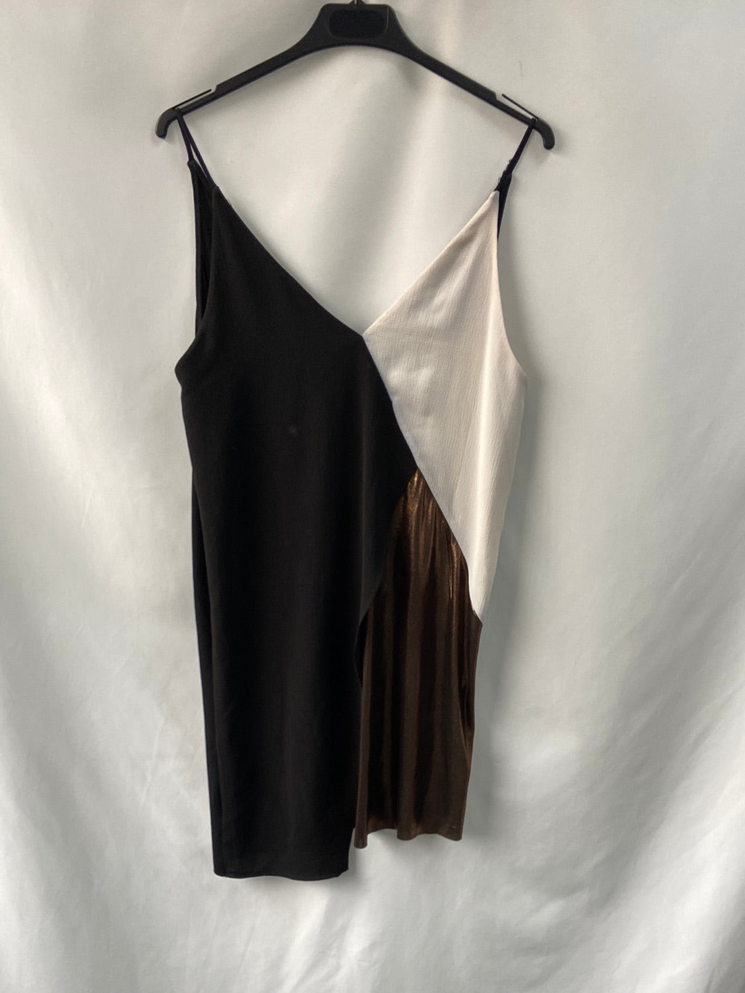 ZARA.Vestido corto lencero tricolor T.s (Tara)