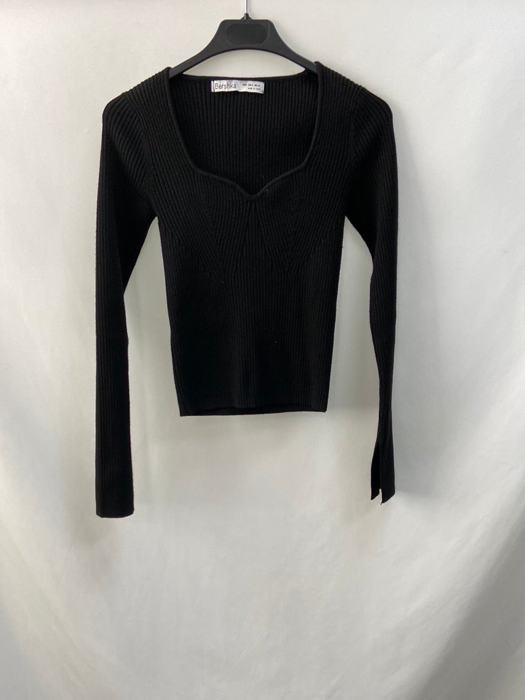 BERSHKA.Camiseta/jersey negro punto canalé T.s