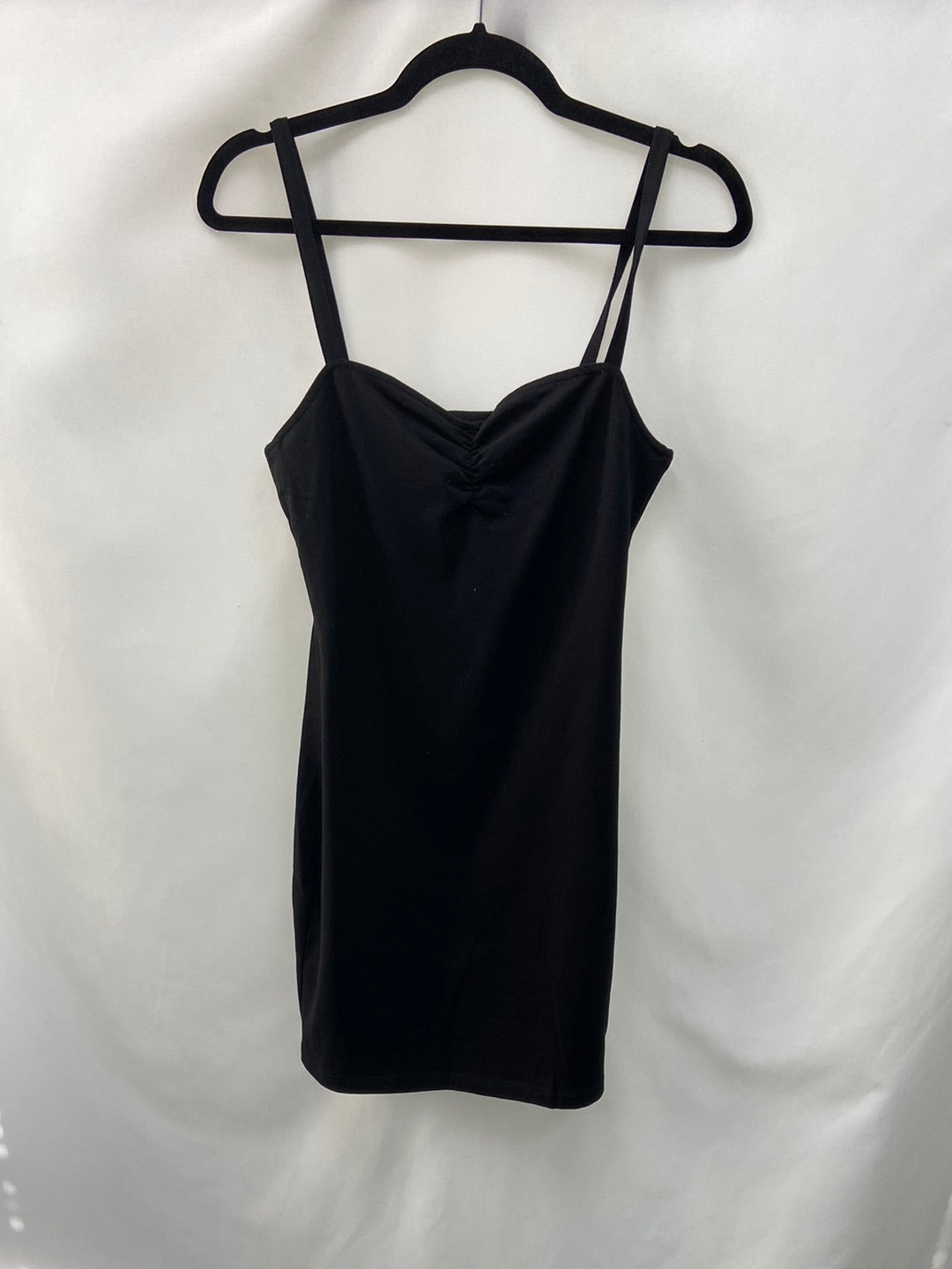 H&M.Vestido negro ajustado T.m