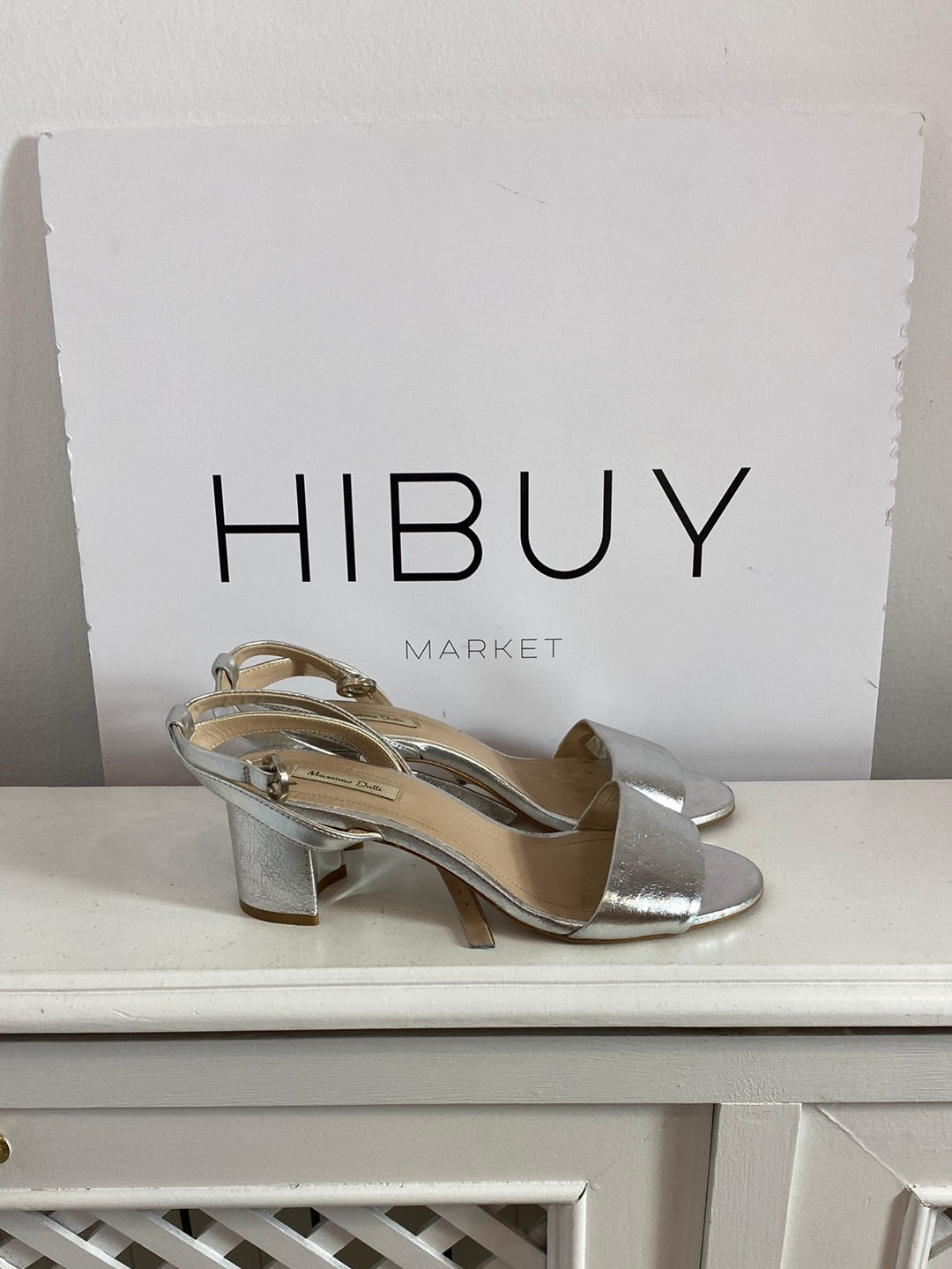 MASSIMO DUTTI. Sandalias tacón plateadas. T.37