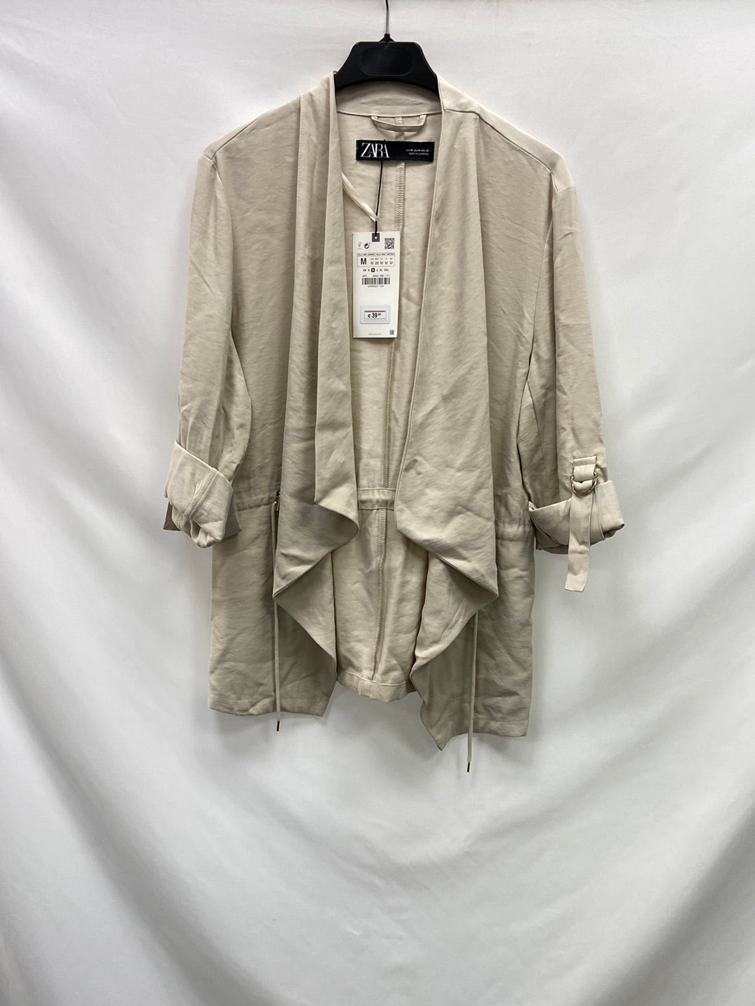 ZARA.Chaqueta fluida beige T.M