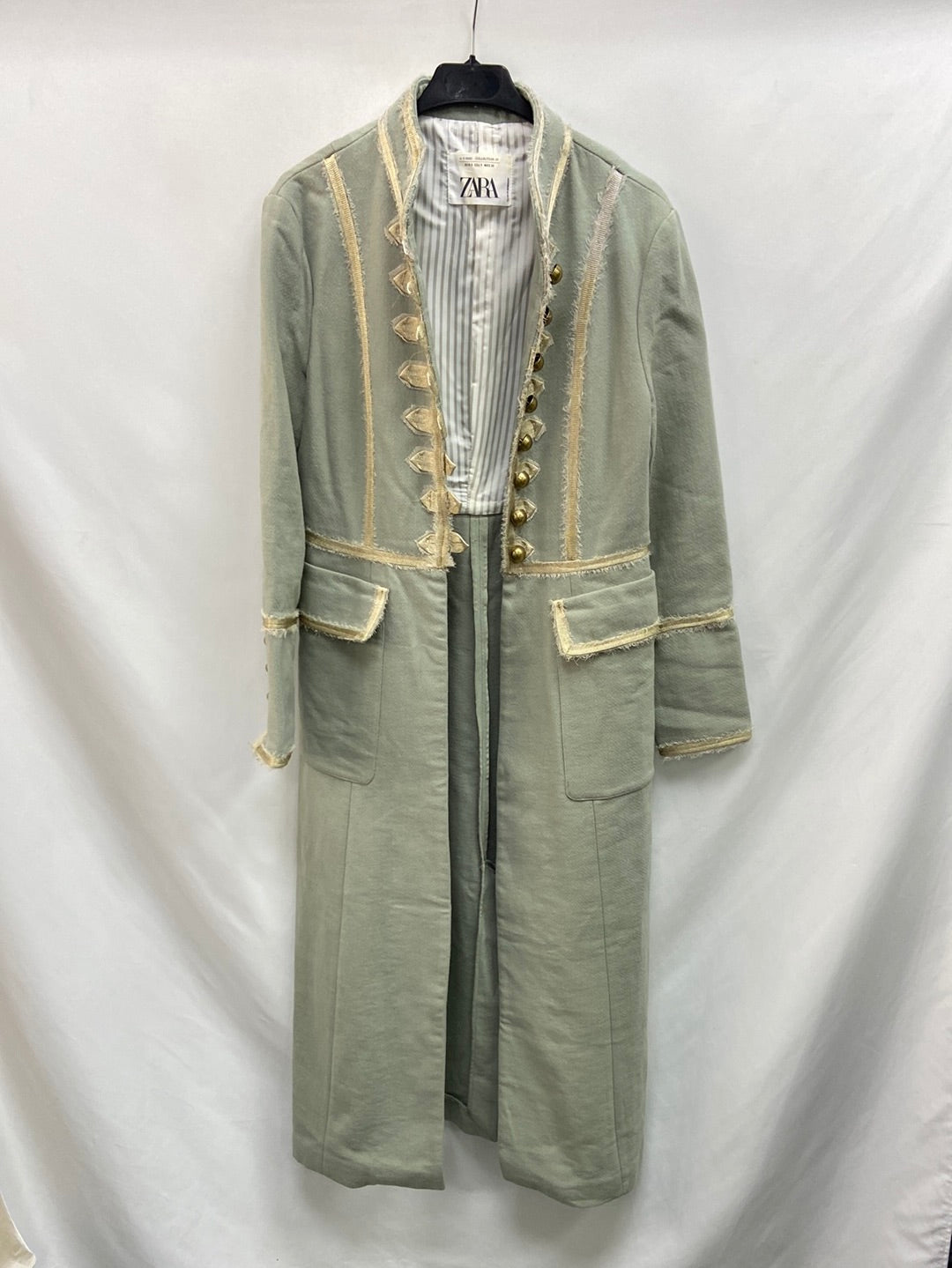 ZARA.Abrigo largo ribetes T.s