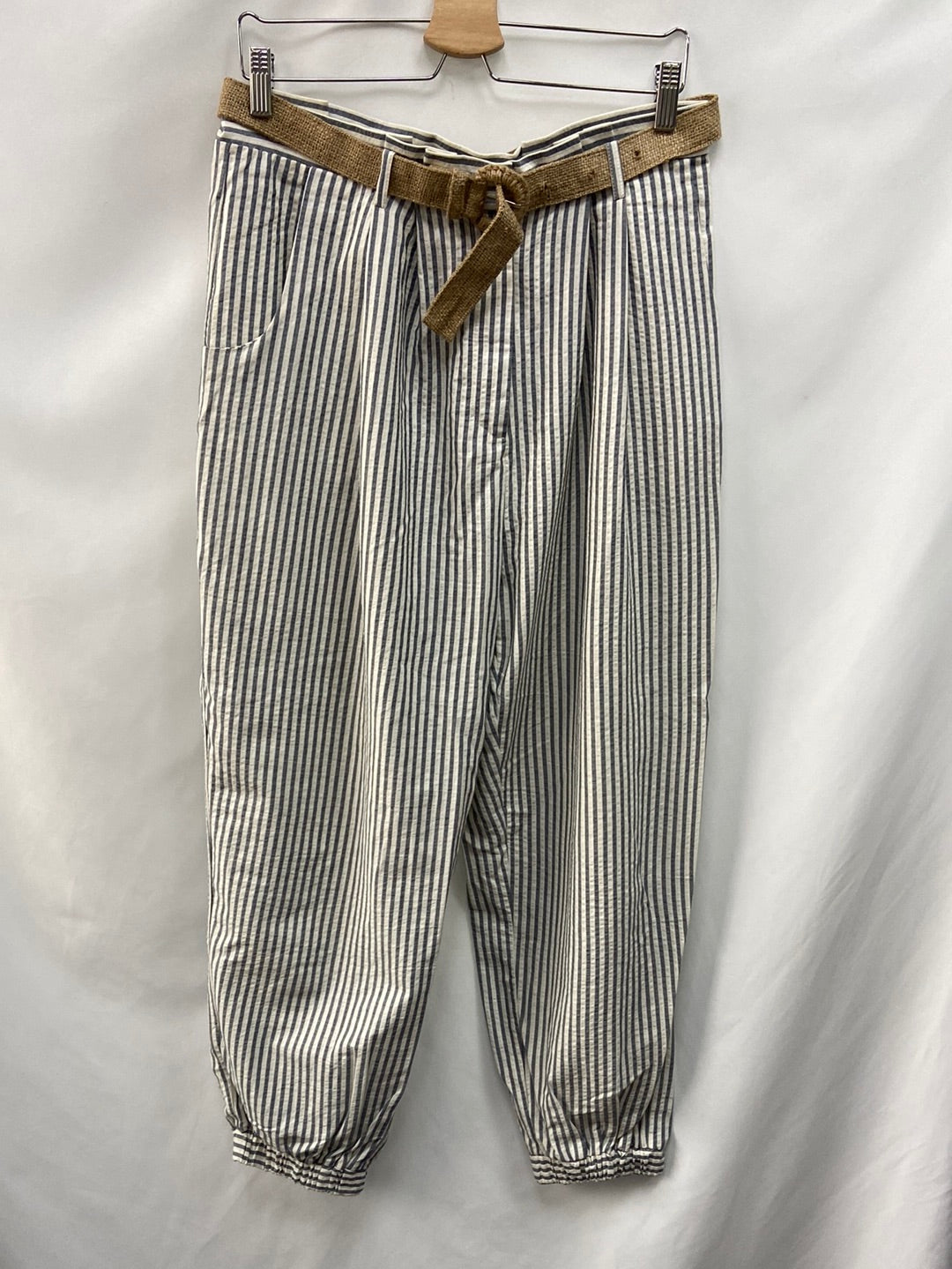 ZARA.Pantalones rayas T.L