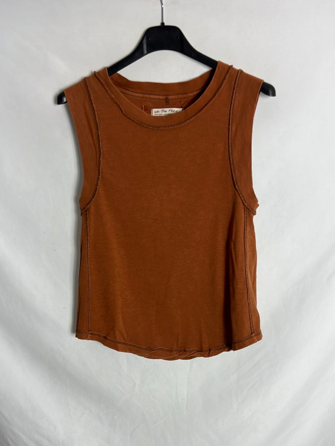 FREE PEOPLE. Camiseta sin mangas color caldera. T XS
