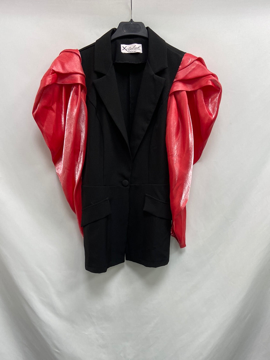 X STYLISH. Blazer negra mangas T.m