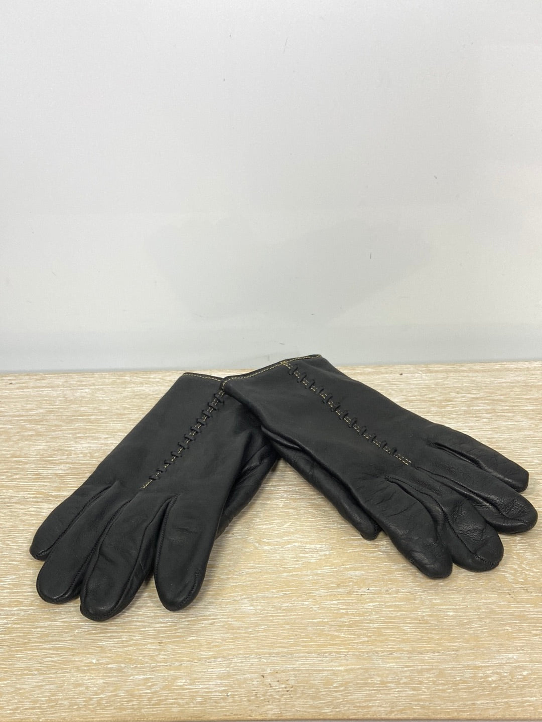 OTRAS. Guantes negros