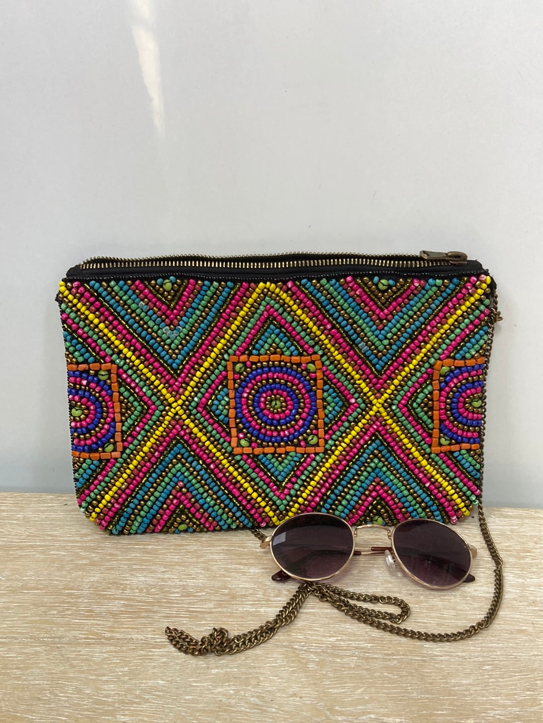 BLANCO.Bolso abalorios