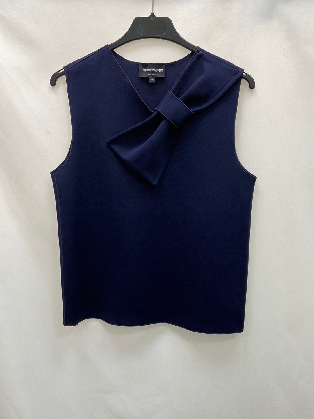 EMPORIO ARMANI. Top azul neopreno T.42