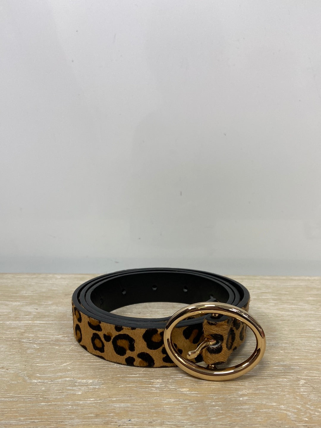 ZARA. Cinturón animal print de pelito T.85