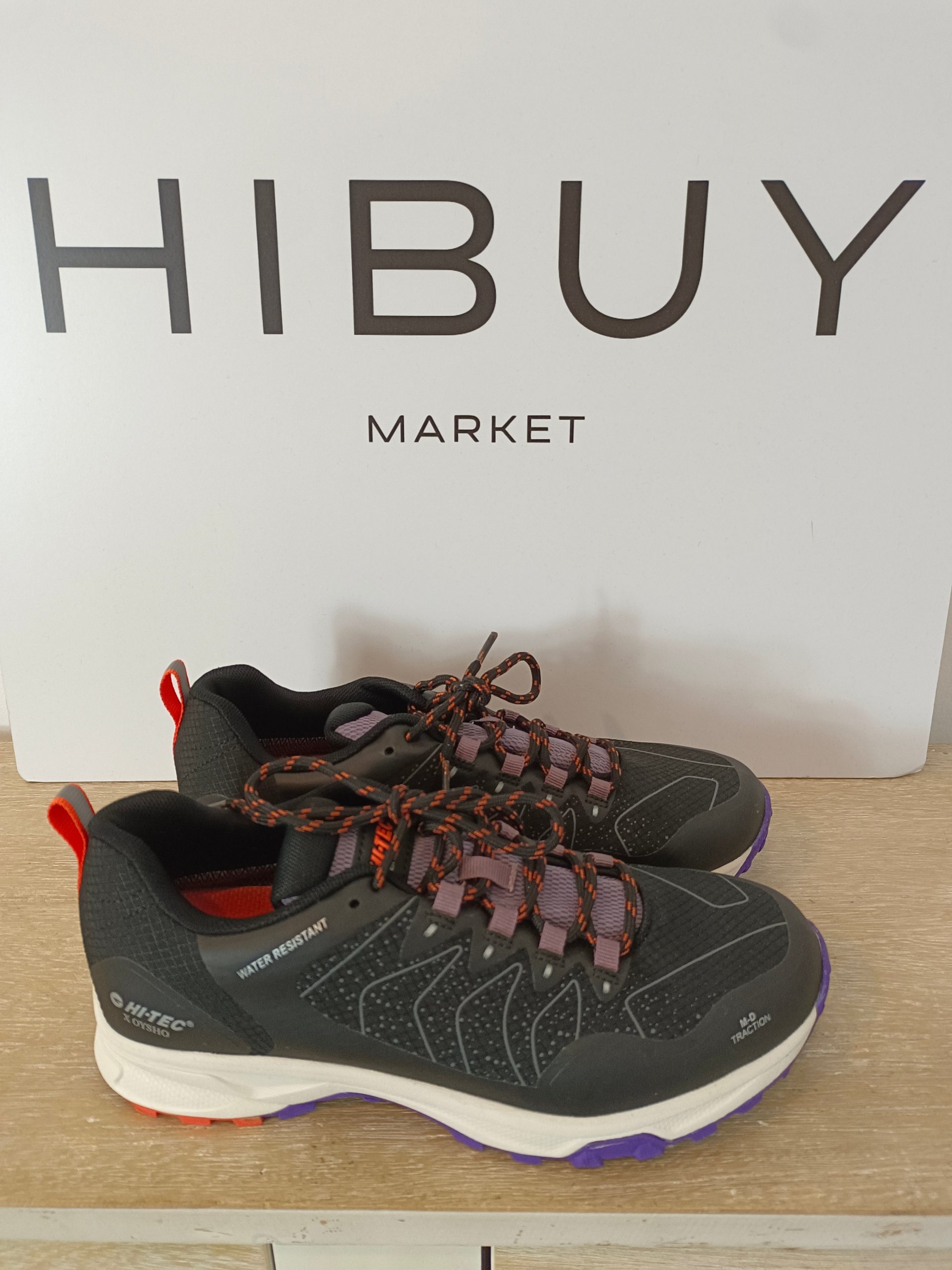 HI-TEC X OYSHO. Zapatillas negras detalles T.38