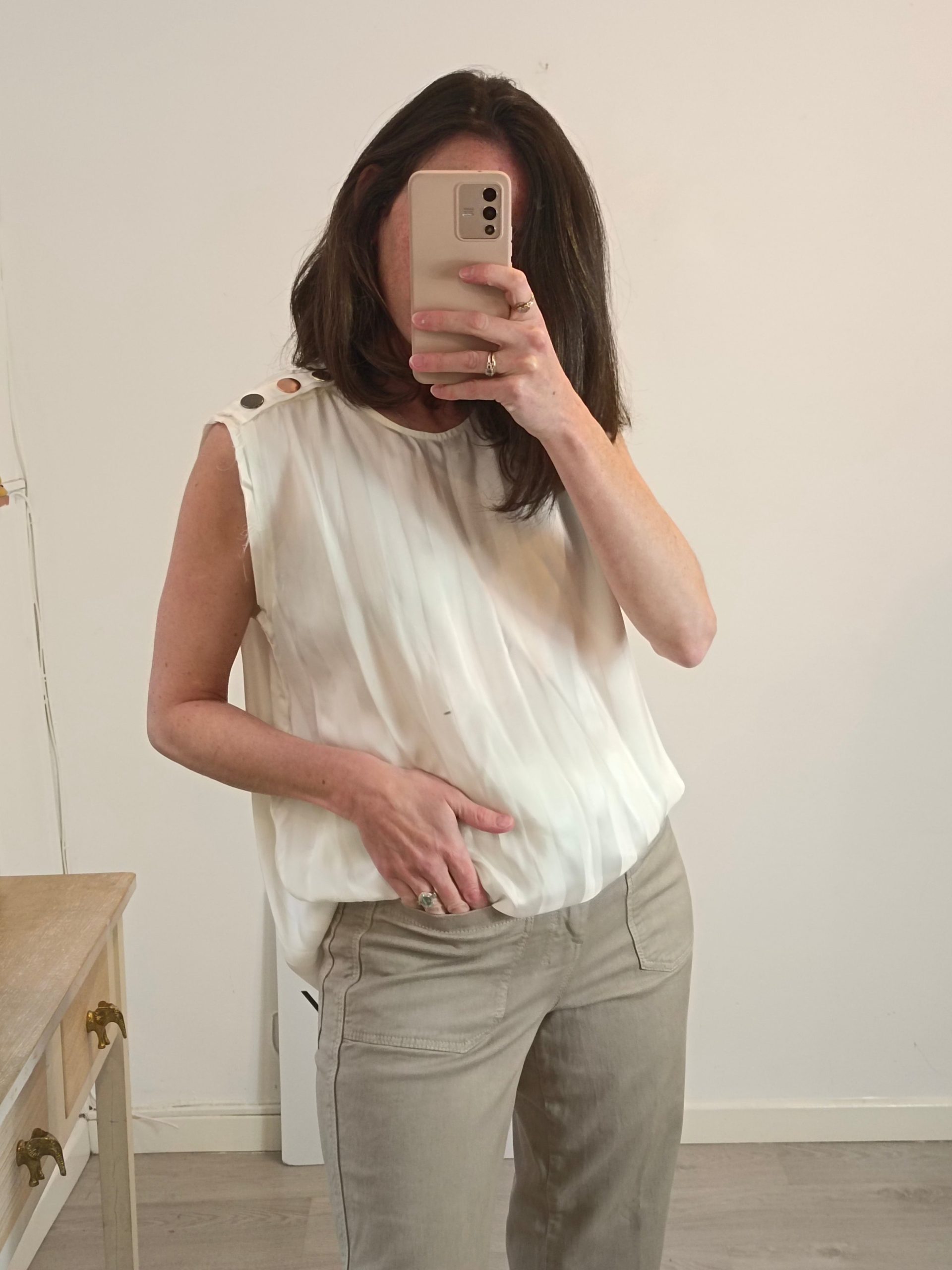 8 PM. Top fluido rayas detalle espalda. T M/L