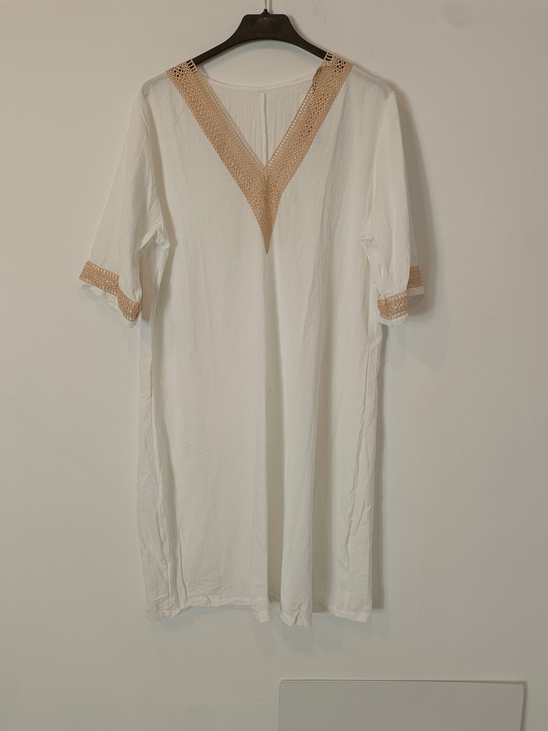 ANNA. Vestido blanco detalles encaje TU(l)