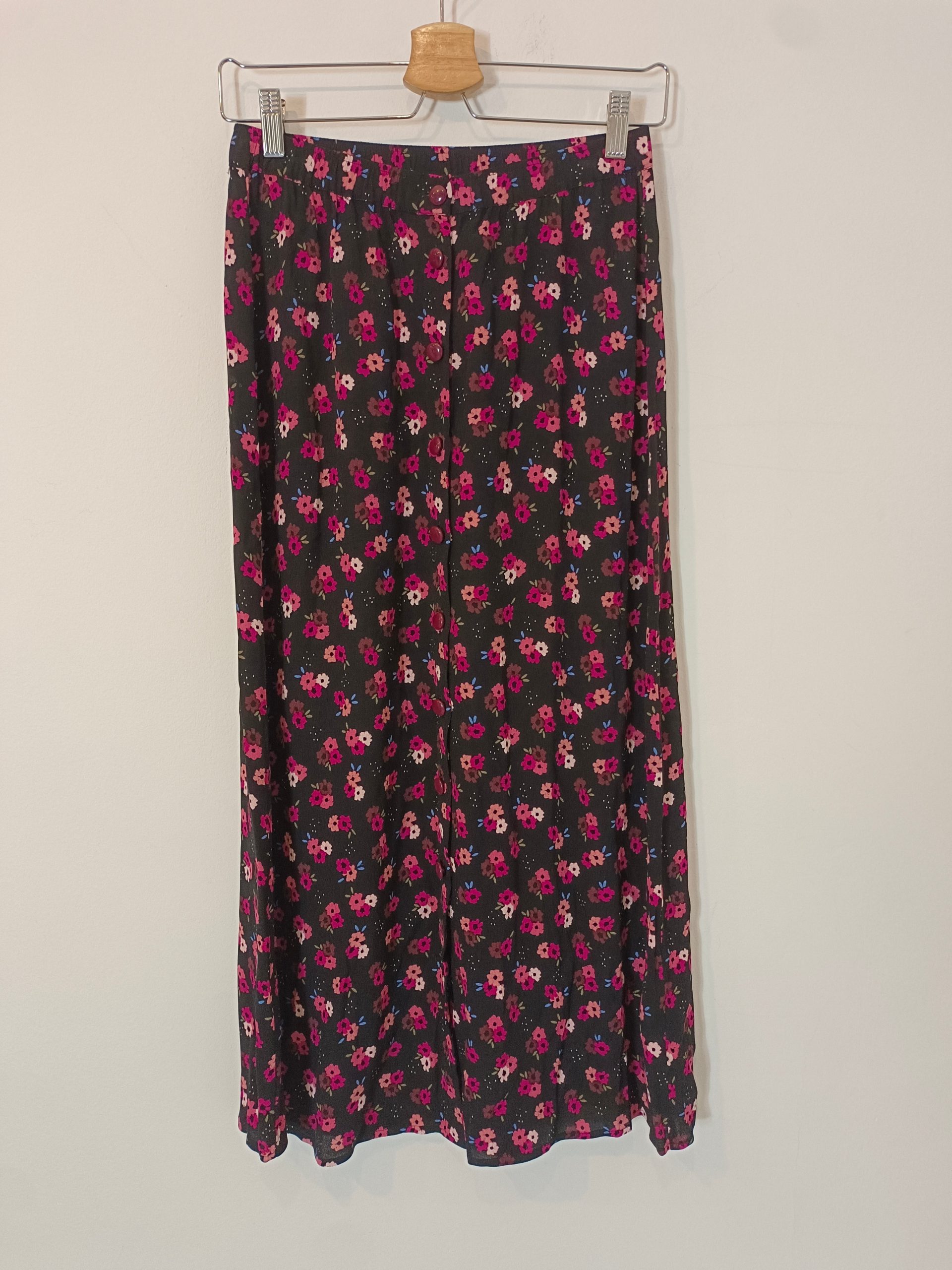 DES PETITE HAUTS. Falda midi negra flores T.1(s)