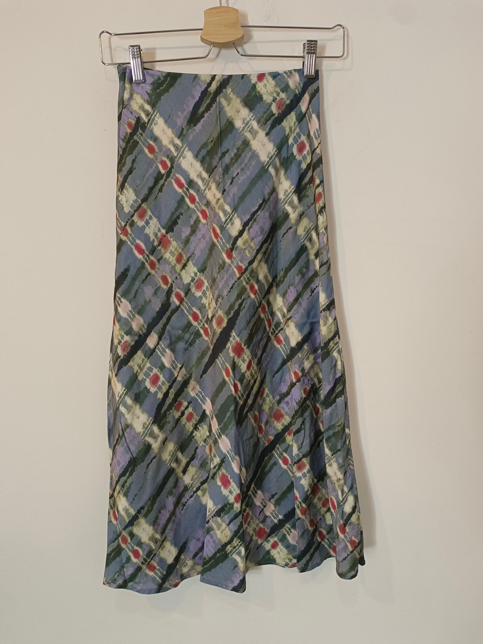 OTRAS. Falda midi azul satinada estampada TU(S)