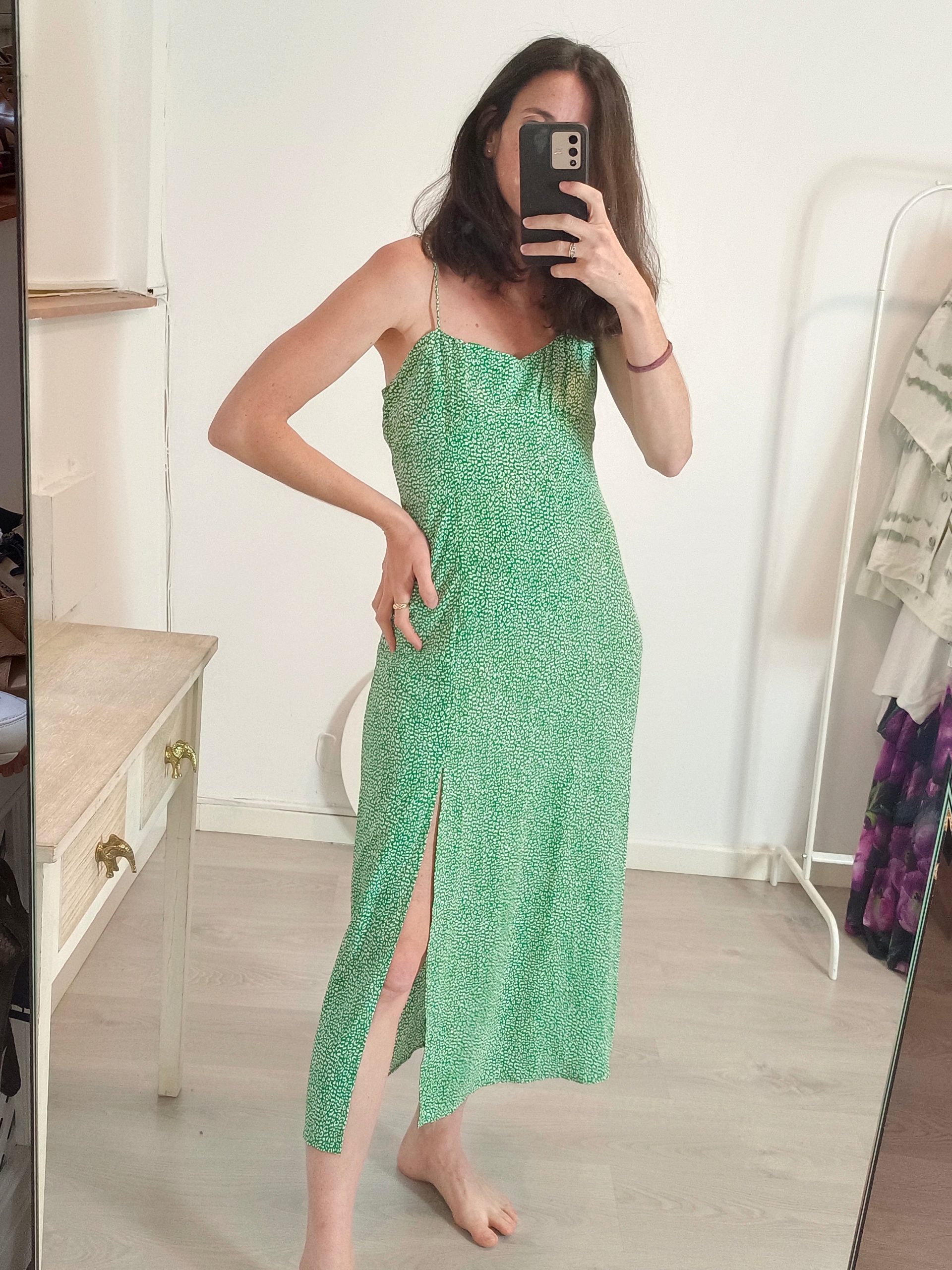 ZARA. Vestido midi verde estampado T.s