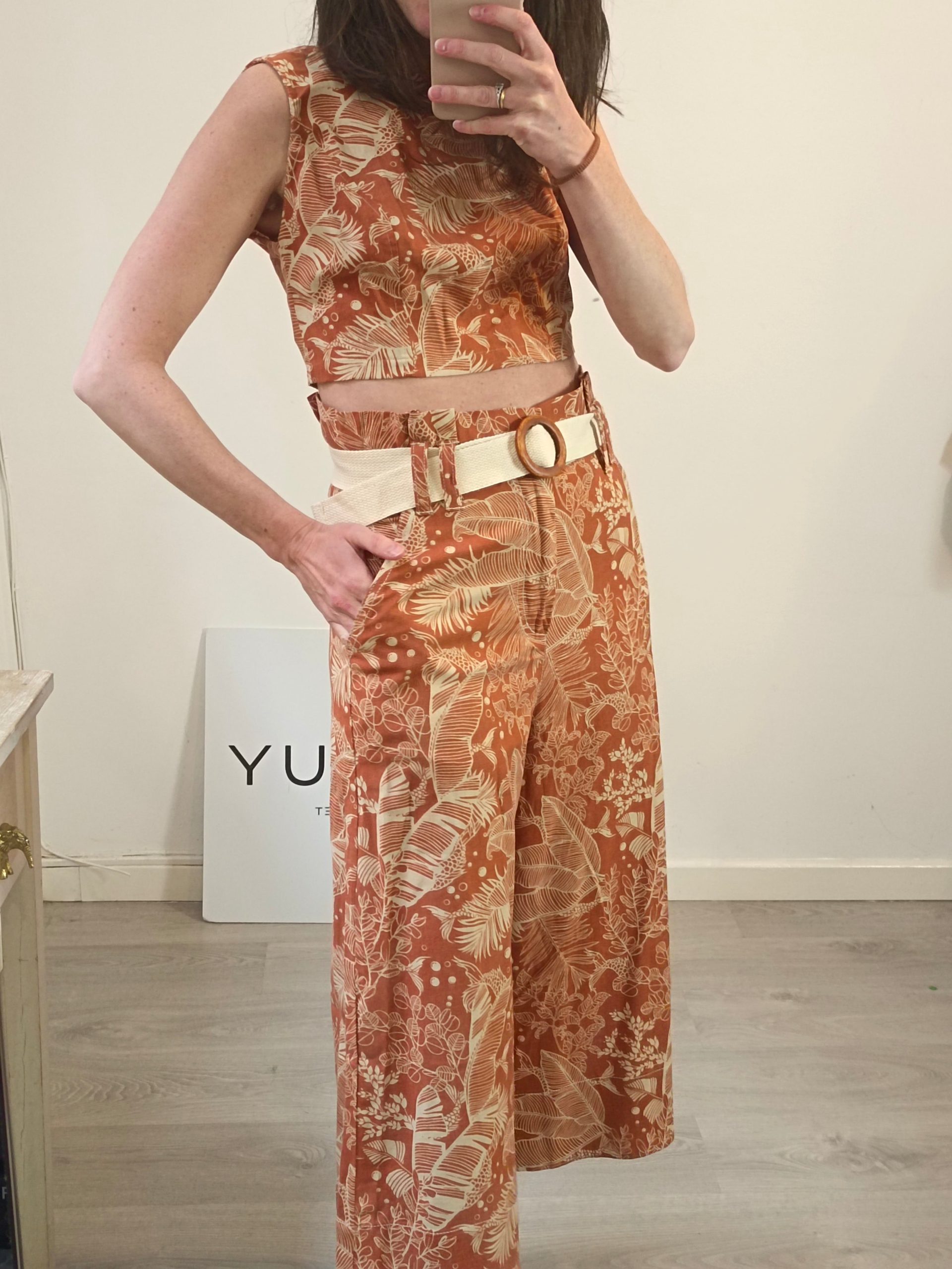 DRESS TO. Total look caldero estampado con lino. T S